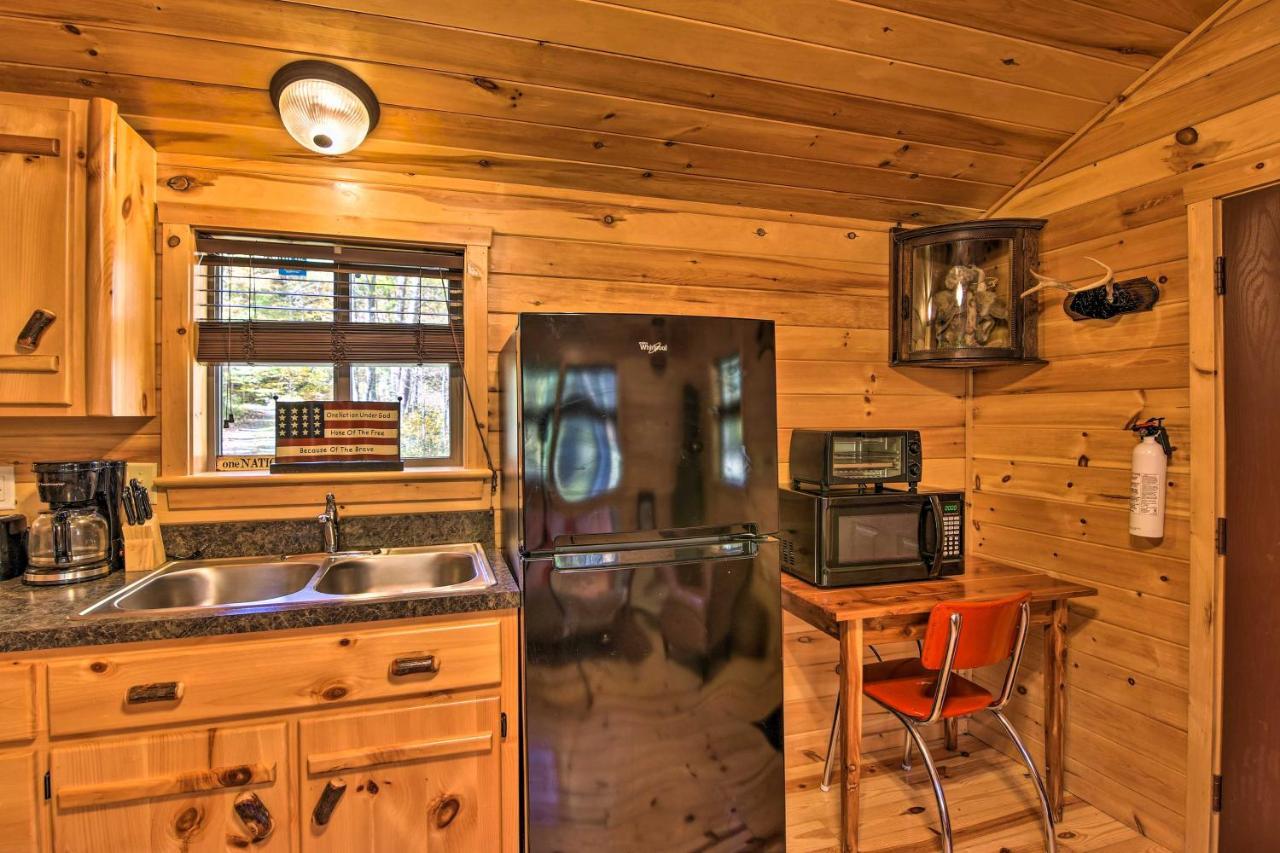 Rural Cabin Hideaway With Fire Pit And Mtn Views! Parsons ภายนอก รูปภาพ