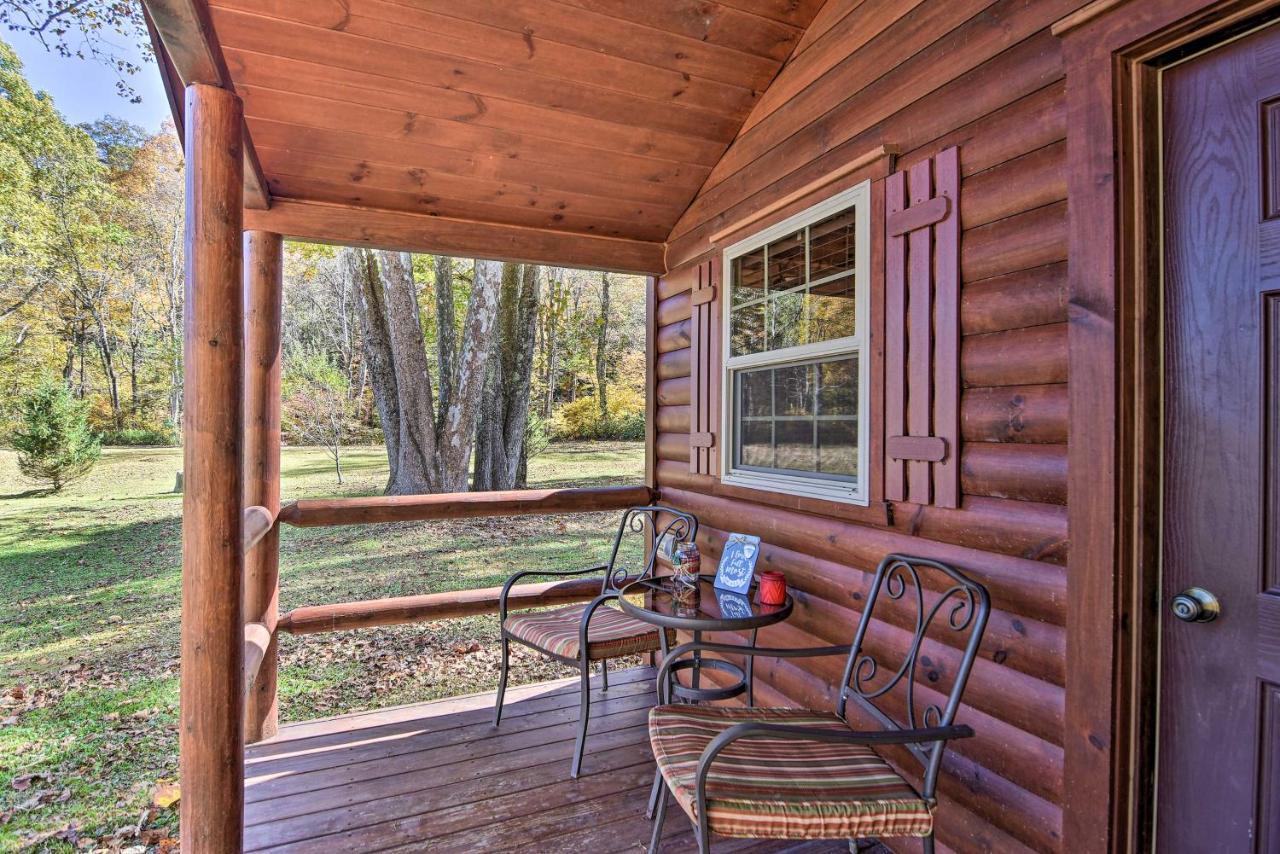 Rural Cabin Hideaway With Fire Pit And Mtn Views! Parsons ภายนอก รูปภาพ